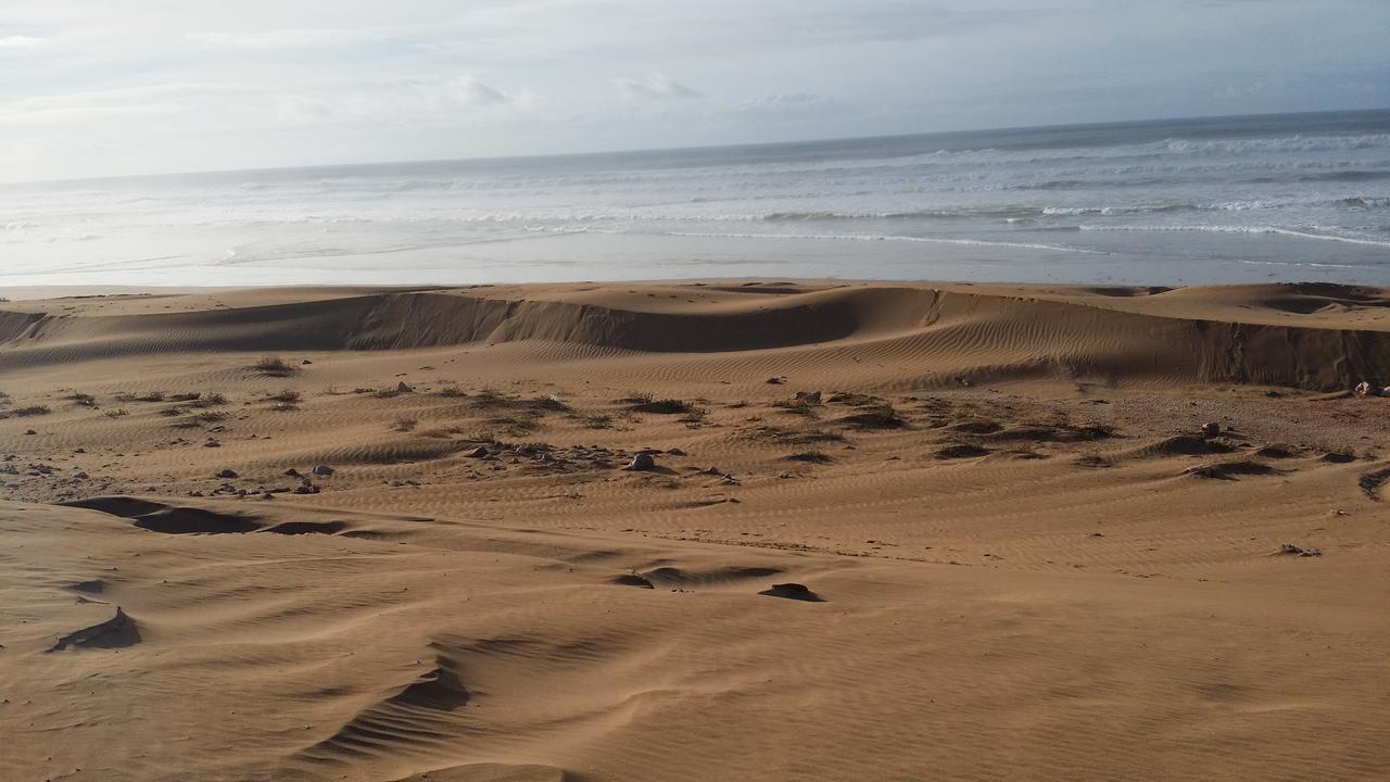 Aglou Plage Grande Maison De Caractere Tout Confort Les Pieds Dans L'Eau Exterior photo